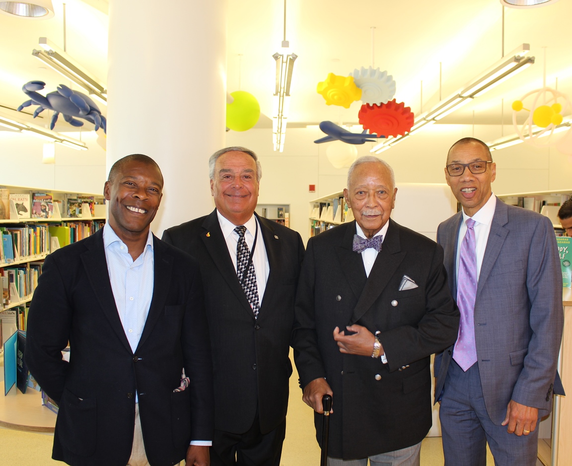 Google’s Head of External Affairs for New York, William Floyd, with Queens Library Trustee the Honorable Augustus C. Agate, Mayor David Dinkins, and Queens Library President and CEO Dennis M. Walcott.