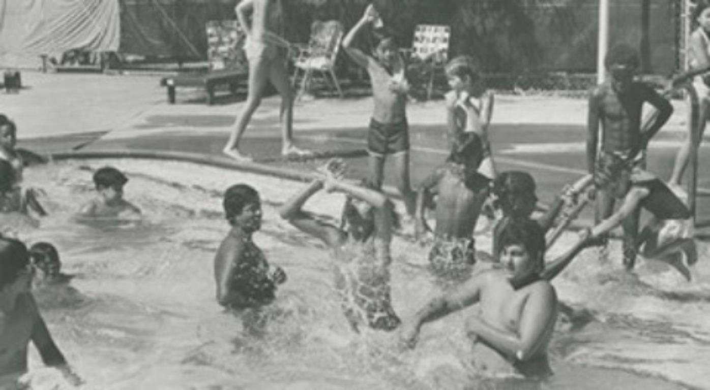 Lefrak City Pool. Long Island Daily Press, ca. 1975.